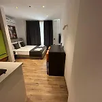 Single One Bed Apartament *